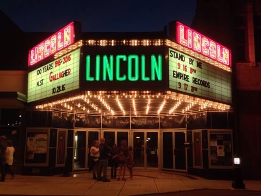 Historic Lincoln Square Theater