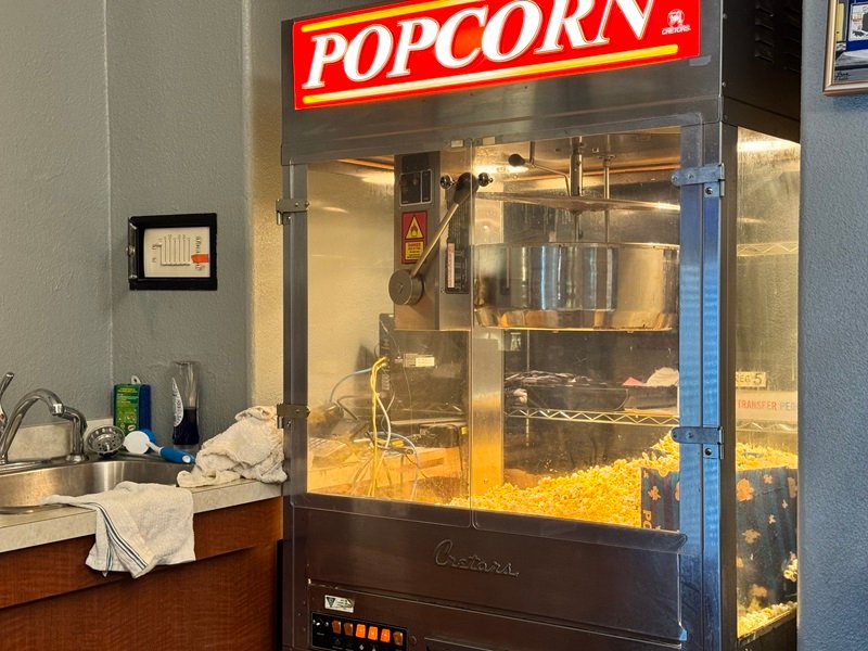 Lincoln Square Theater concessions